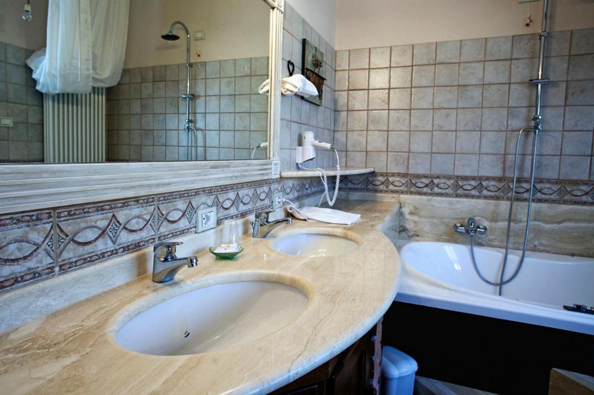 トゥオーロ・スル・トラジメーノ Il Casale Del Raゲストハウス 部屋 写真